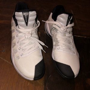 Hyperdunk Nike shoes